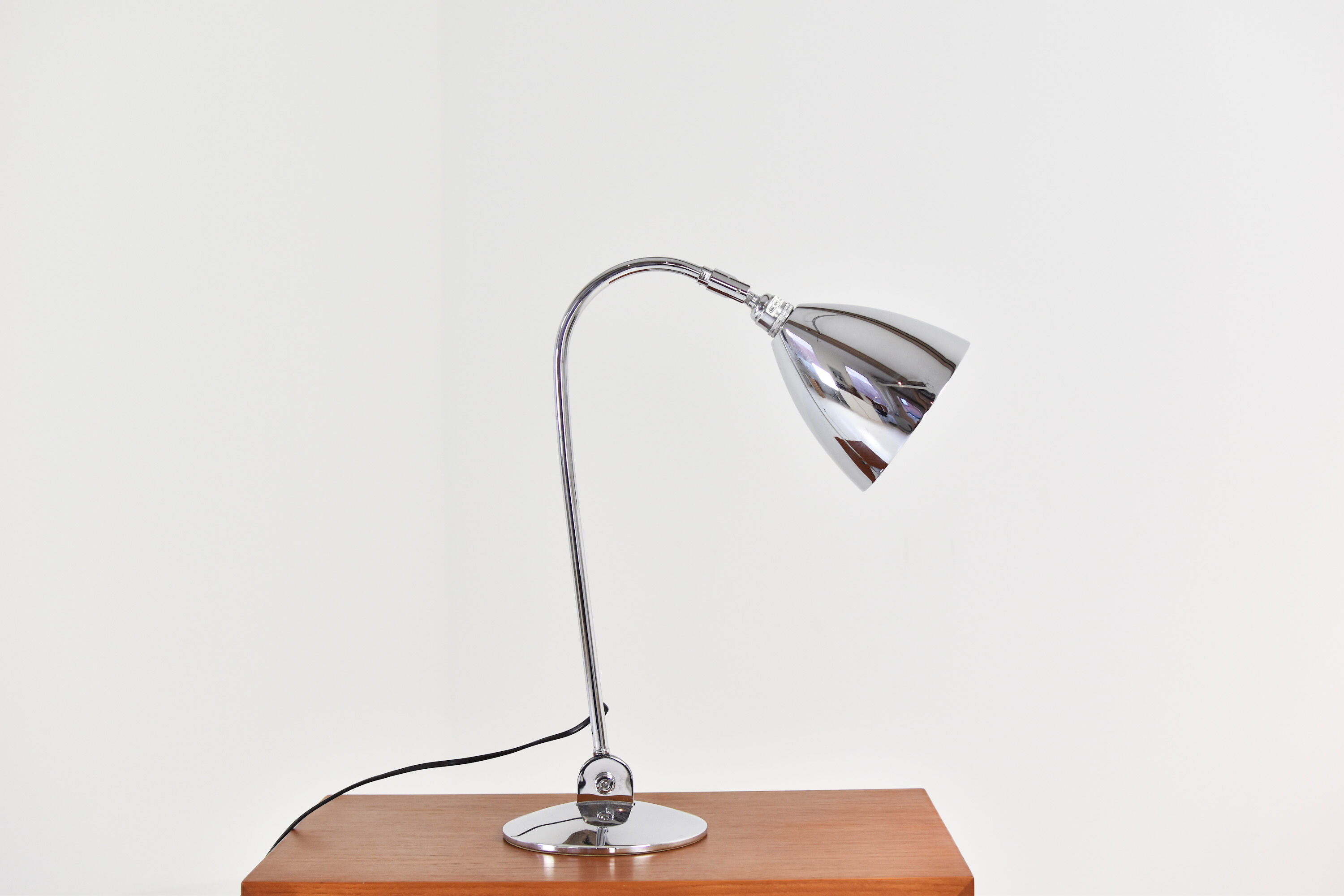 Lampe de bureau chromée du Royaume-Uni des années 1960