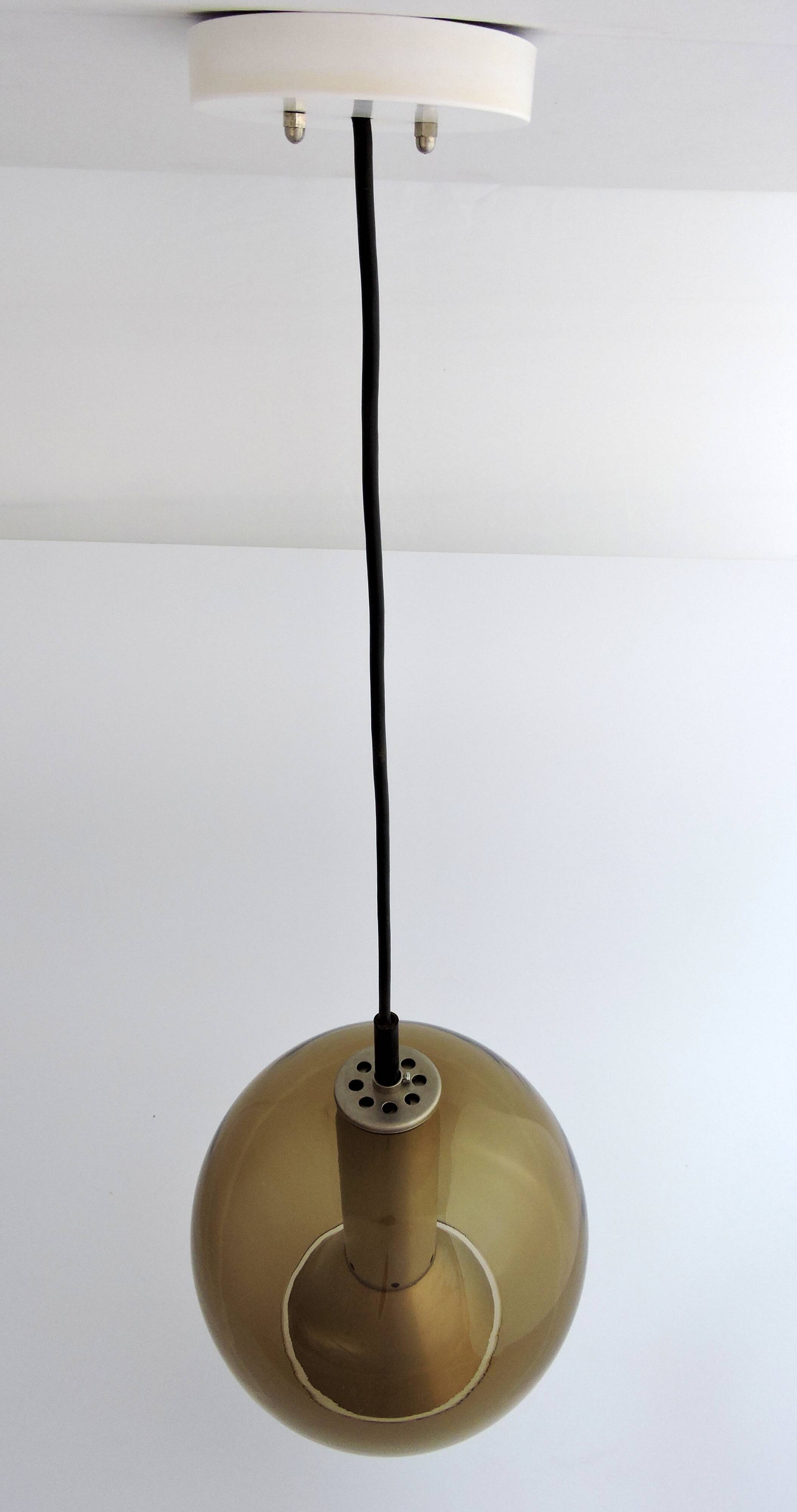 Lampe globe suspension  de frank ligtelijn pour raak