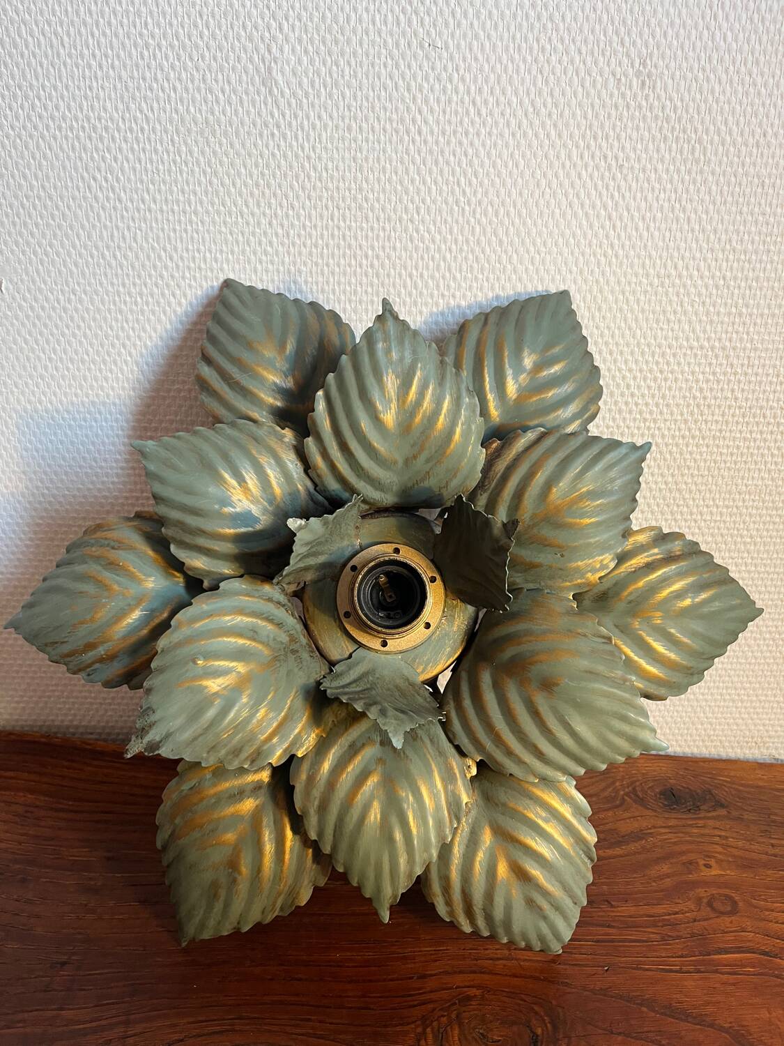 Masca metal flower wall or pendant light