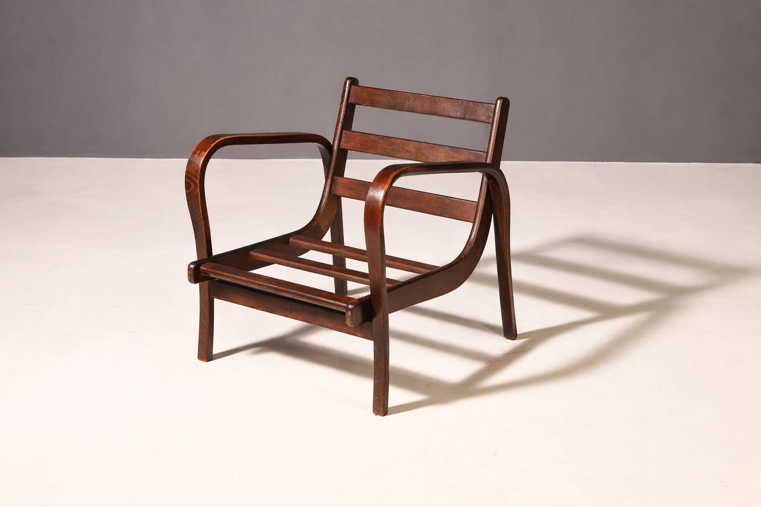 Koželka & Kropáček armchair, 1940s, silver medal – Milan Triennale 1946, restored bentwood frame