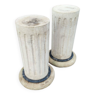 Paire de colonnes porte statuaire en pierre et marbre