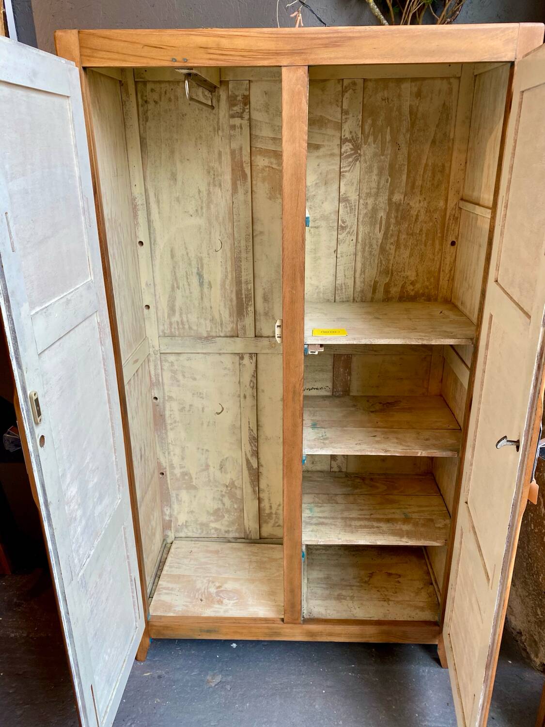 Armoire bois massif Art Déco