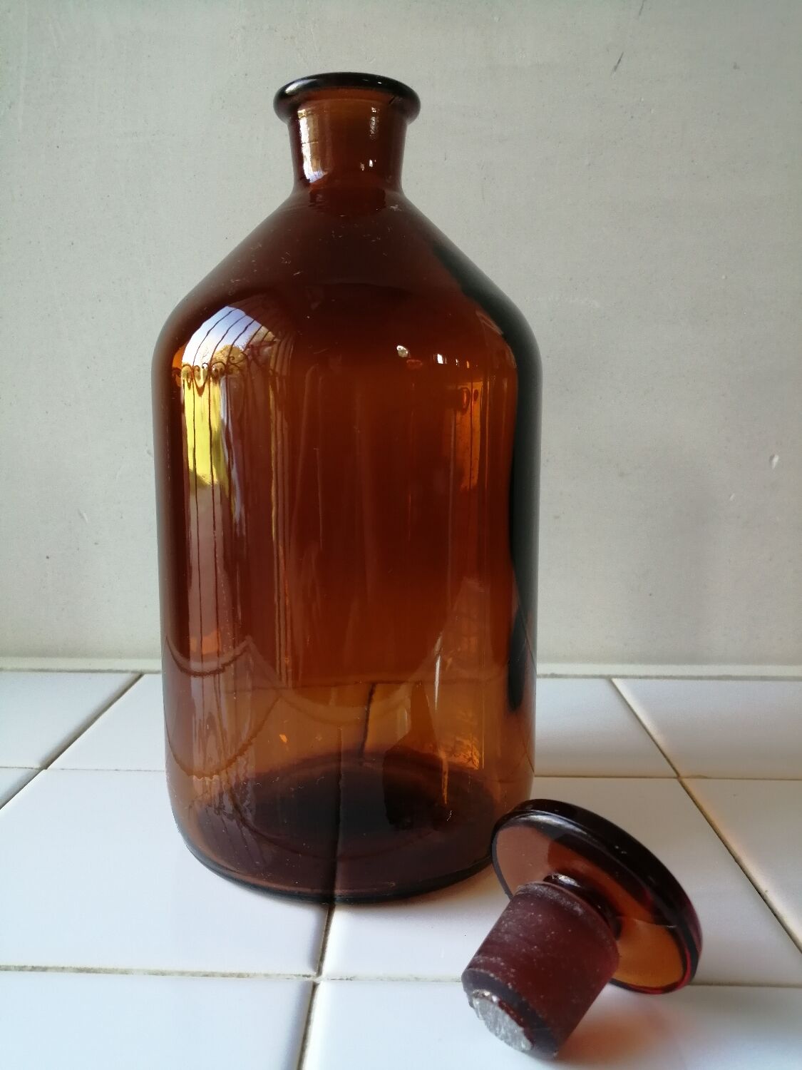 Apothecary bottle