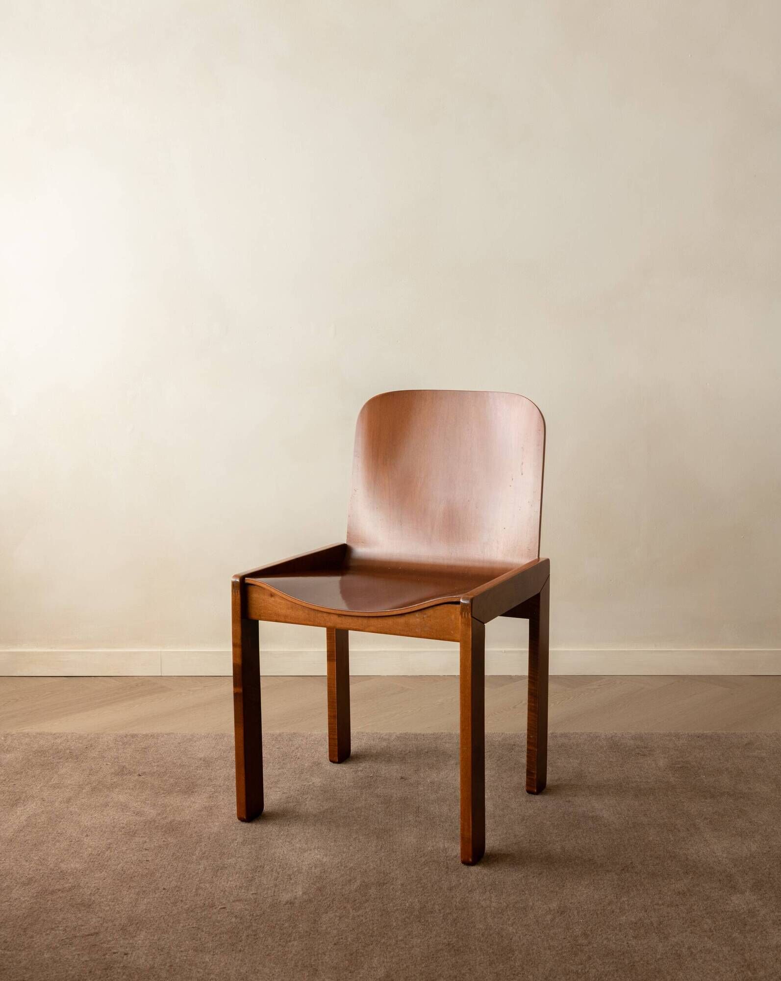 Italian Plywood Dining Chairs Attributed to Molteni, 1970s, Set of 4