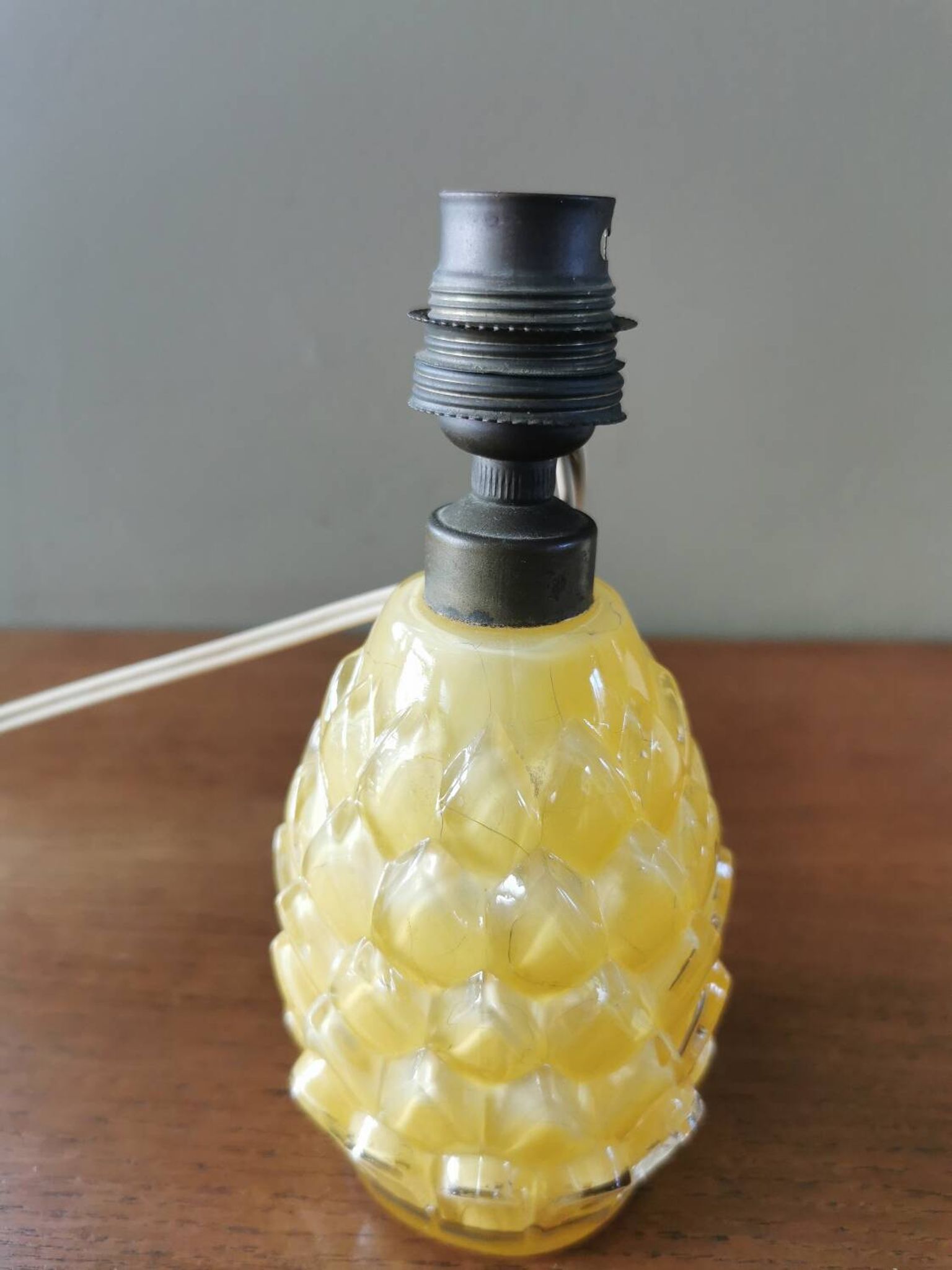 Lampe ananas vintage en verre peint