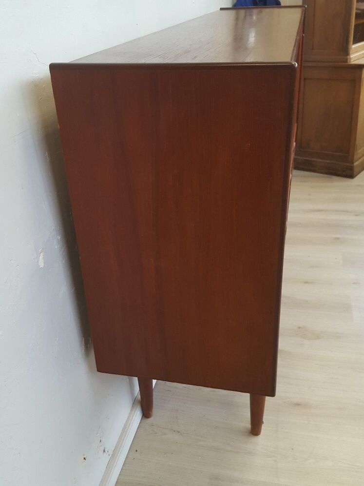 Side board