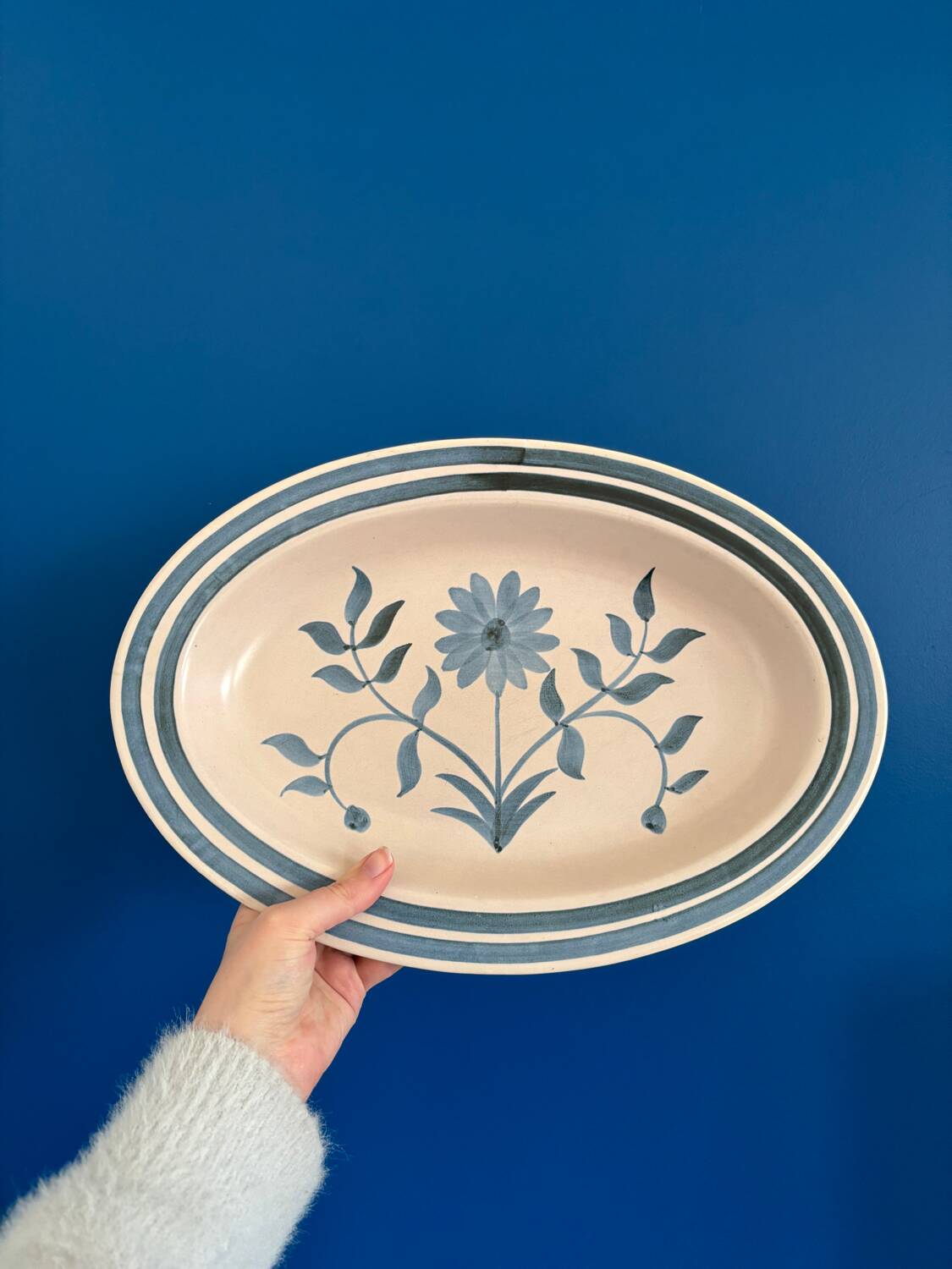 Plat de service Longchamp fleur bleue