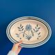 Plat de service Longchamp fleur bleue