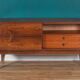 Buffet rétro en palissandre Archie Shine des années 1960 Robert Heritage Buffet en palissandre par Archie Shine Mid C