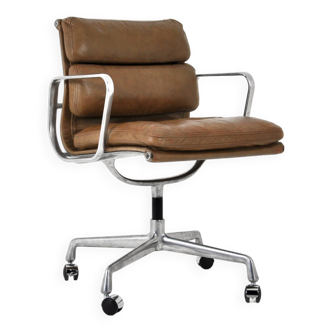 Leather office chair by Charles and Ray Eames for Herman Miller, 1970s