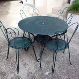 Old wrought iron garden furniture, 2 armchairs, 2 chairs and the table