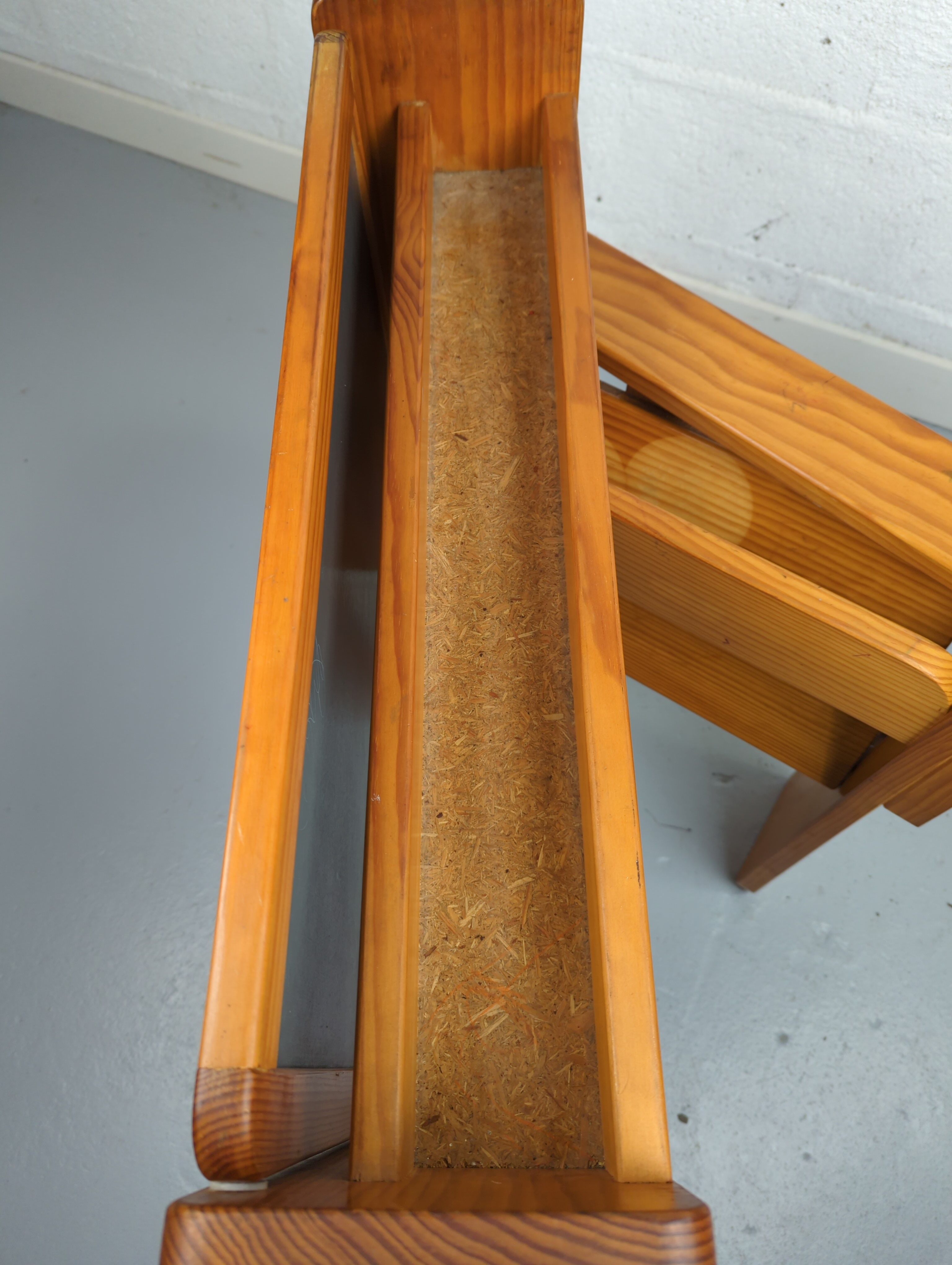 Foldable children's desk in pine 1970