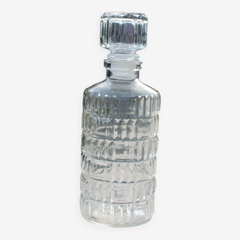 Glass decanter