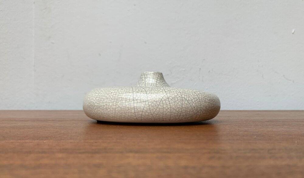 Postmodern minimalist ceramic vase in an organic shape by Asa Selection, 1980s.