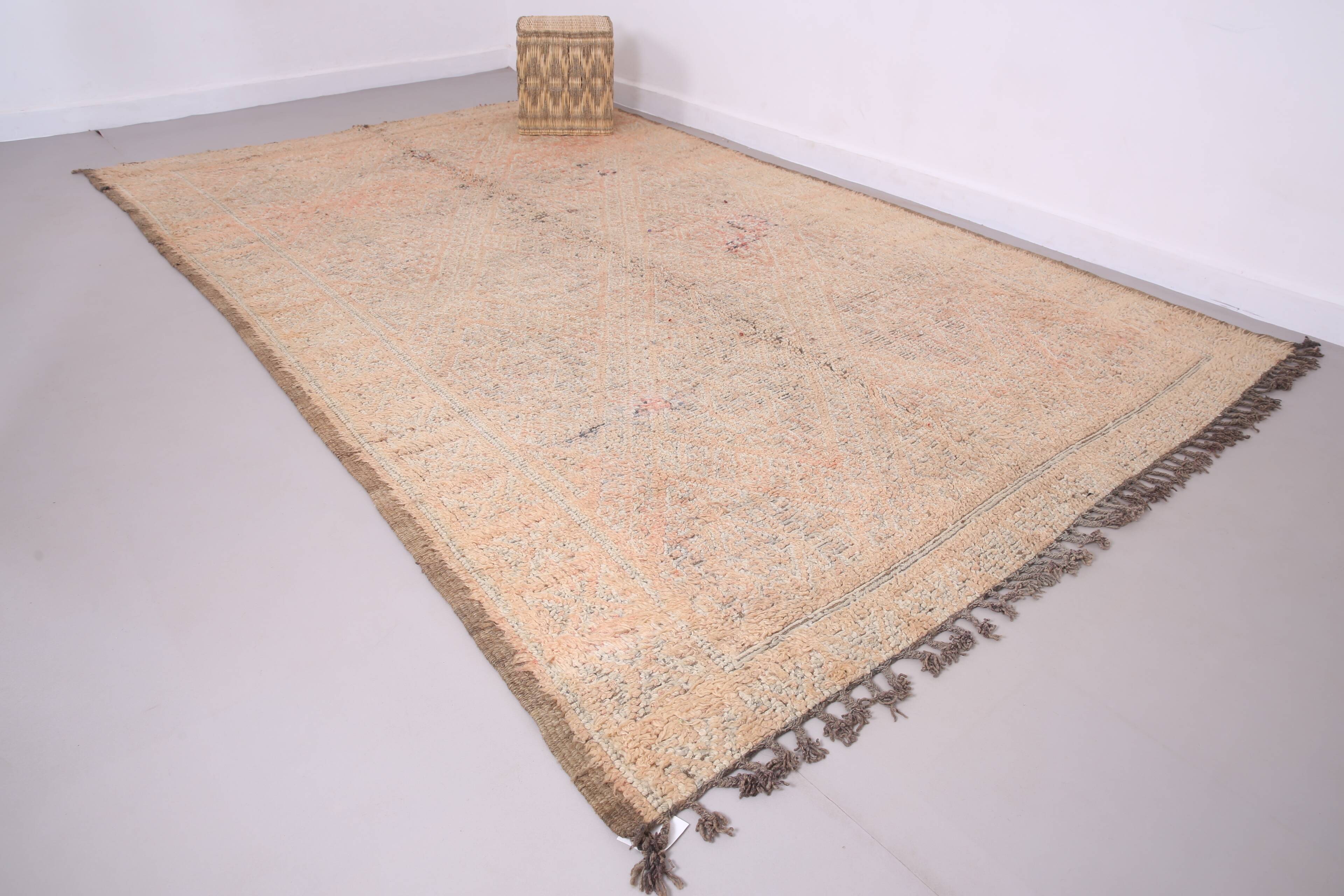 Vintage Beni Mguild Rug 305 x 326 cm - Moroccan Rug - Authentic Berber Rug
