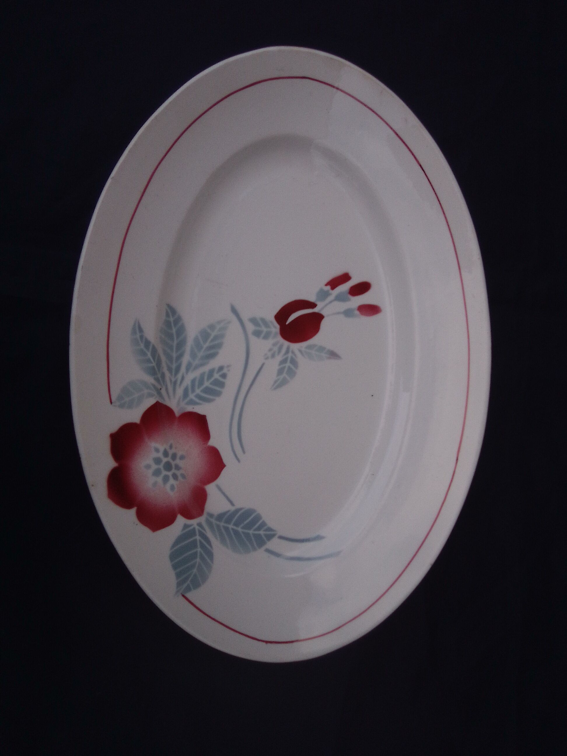 Flat oval red flower L 27 cm
