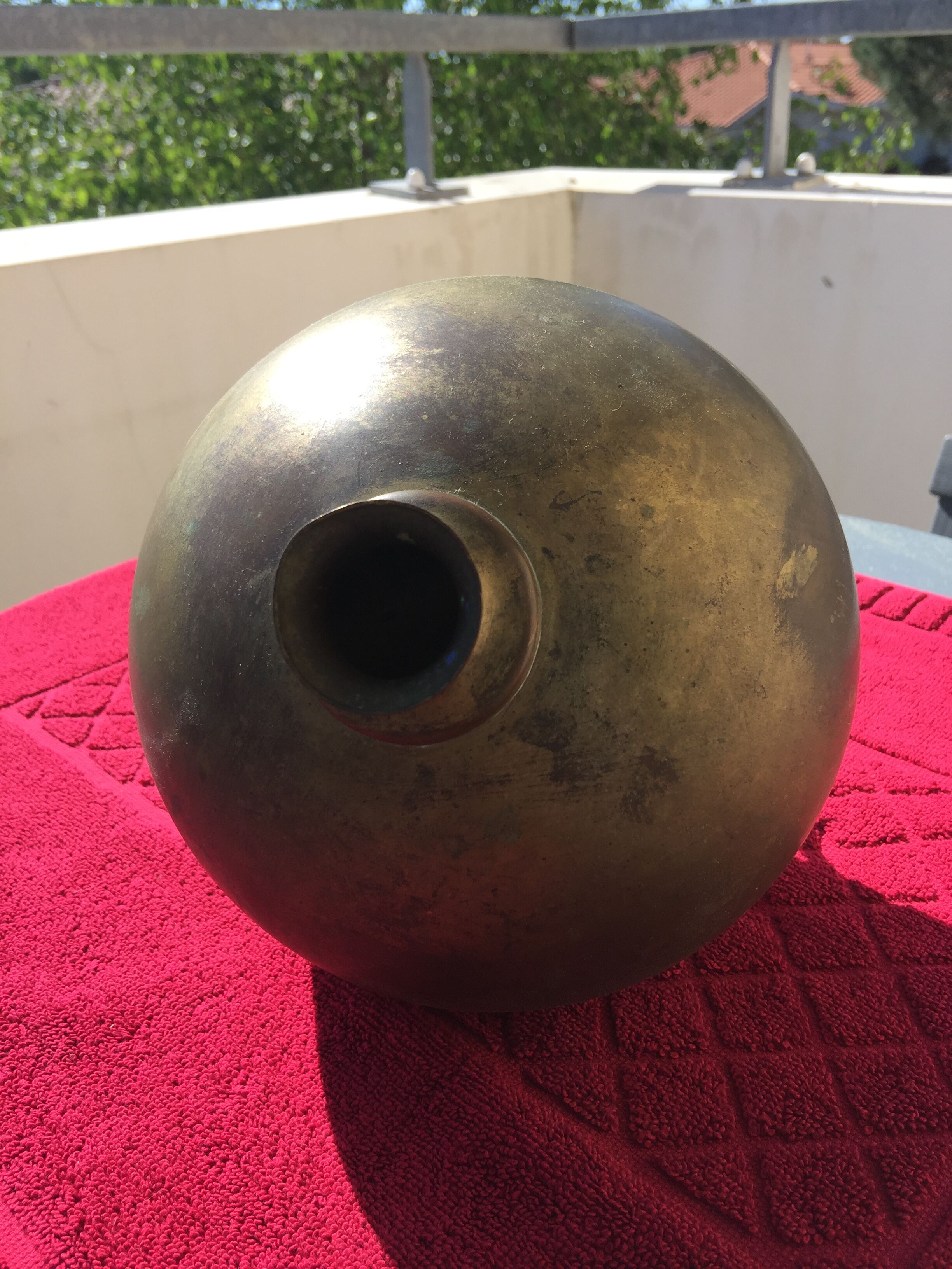 Ancient copper vase soliflore on foot