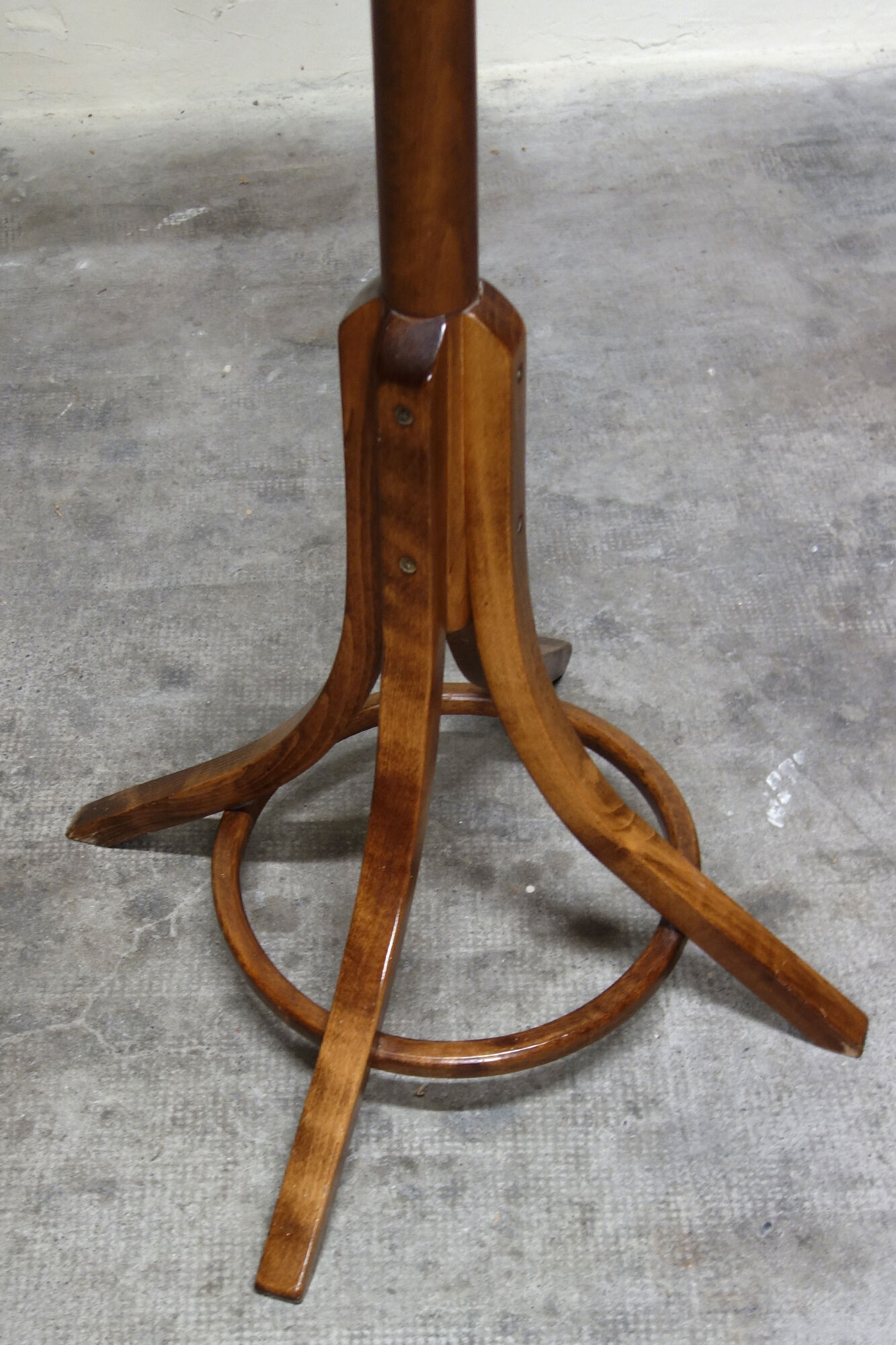 Vintage parrot coat rack