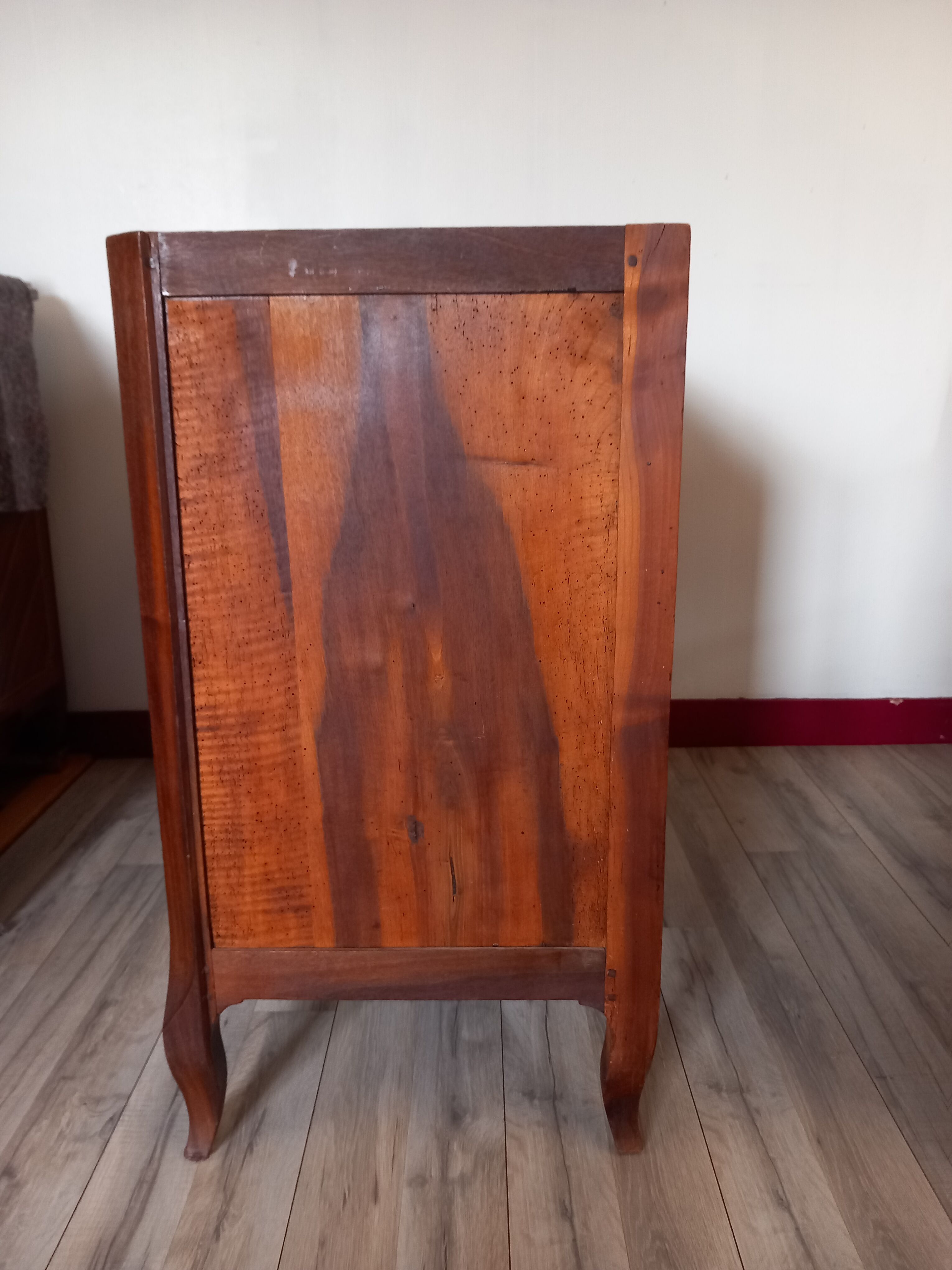 Louis XV chest of drawers