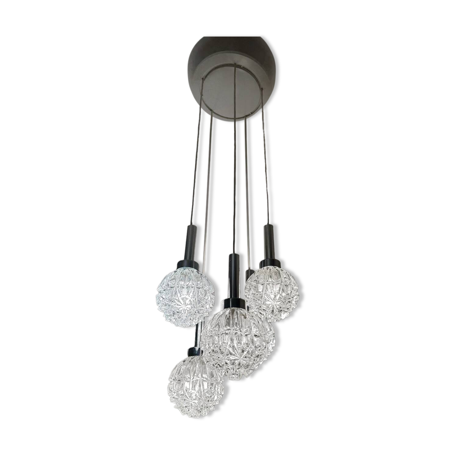 Lustre cascade années 70