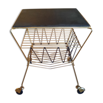 Desserte porte revue à roulette