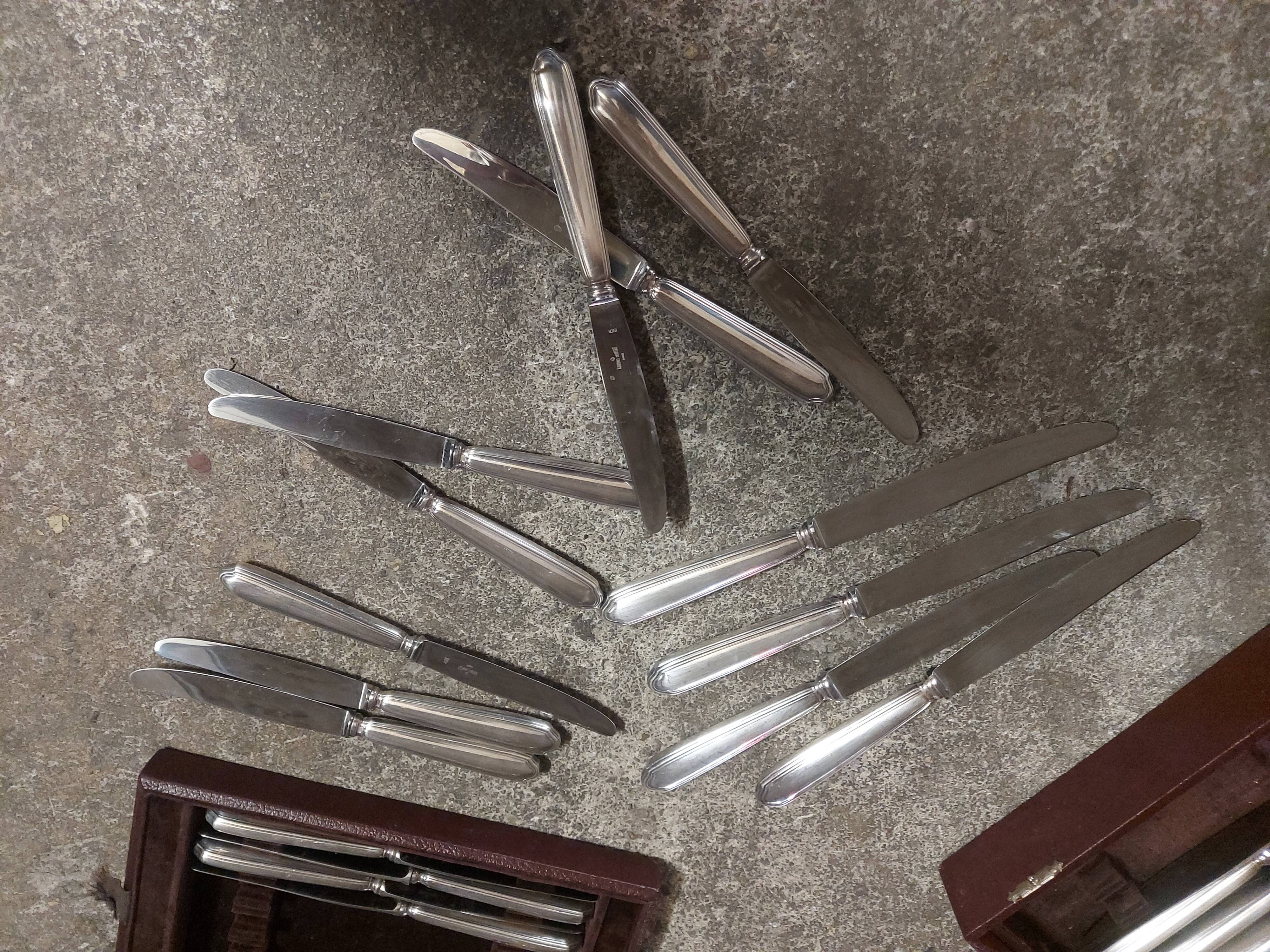 Box 24 silver metal knives, Ravinet Denfert