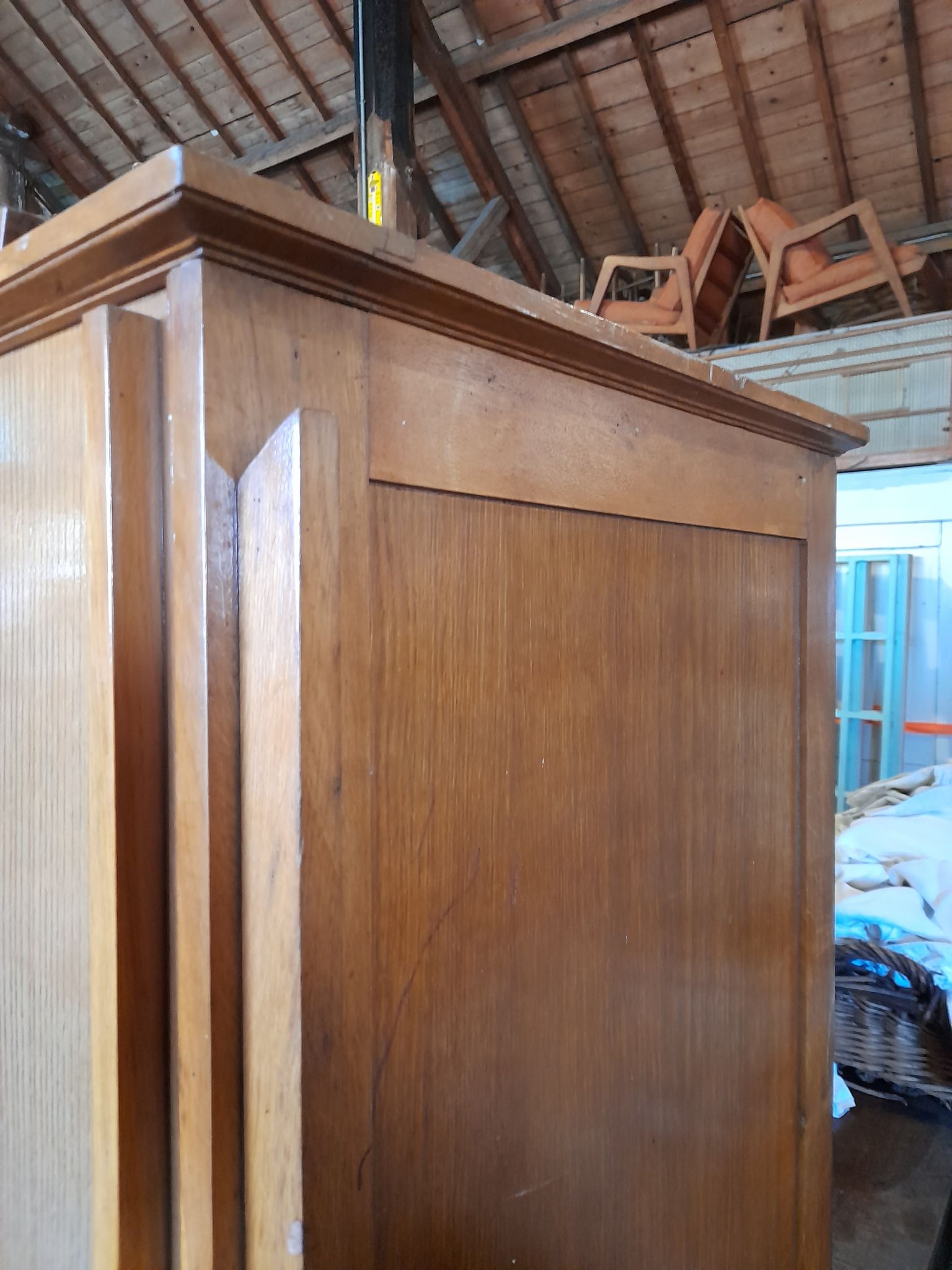 Wardrobe wardrobe year 50 vintage compass feet