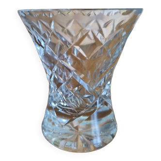 Petit vase en cristal taillé