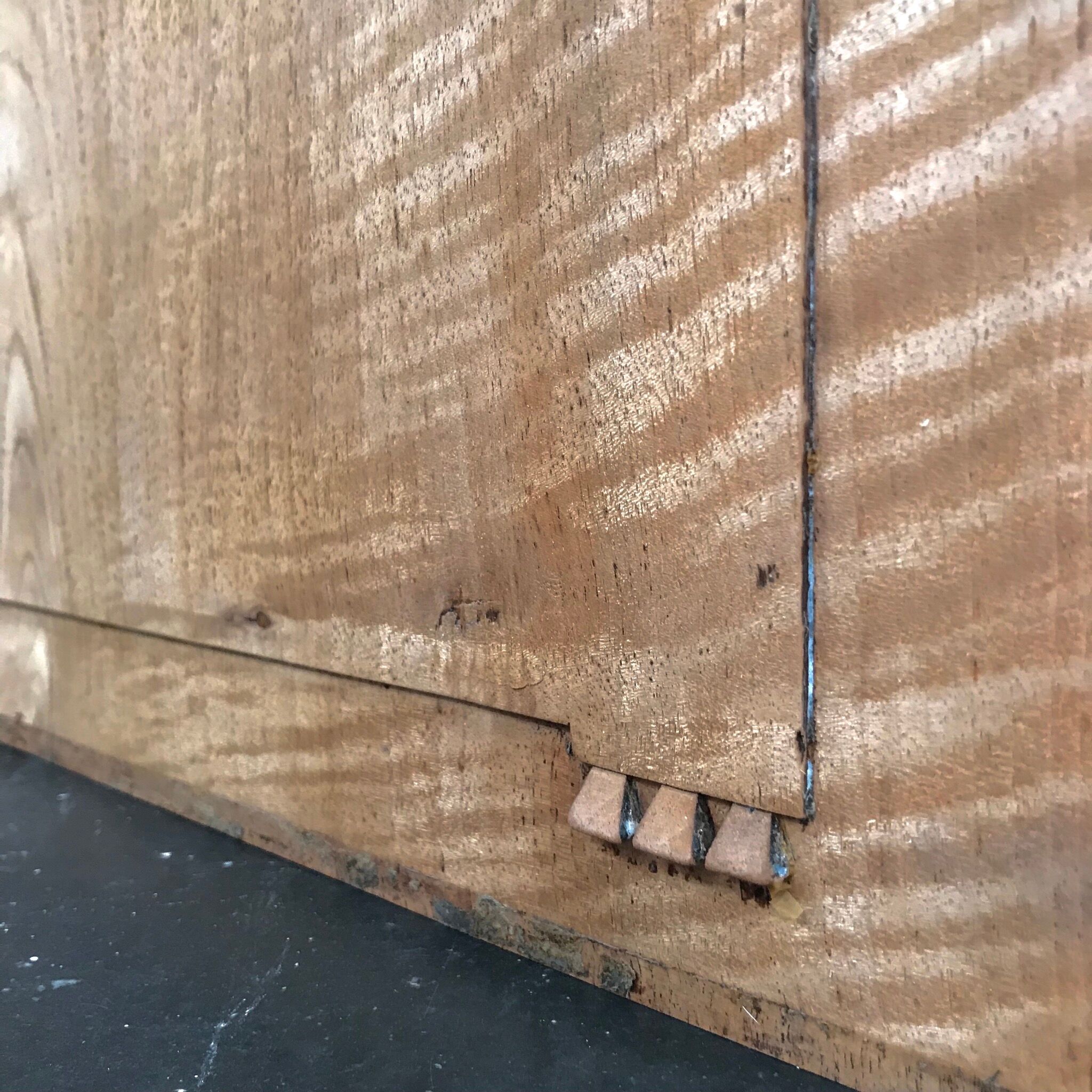Paire de panneaux décoratifs bois sculpté