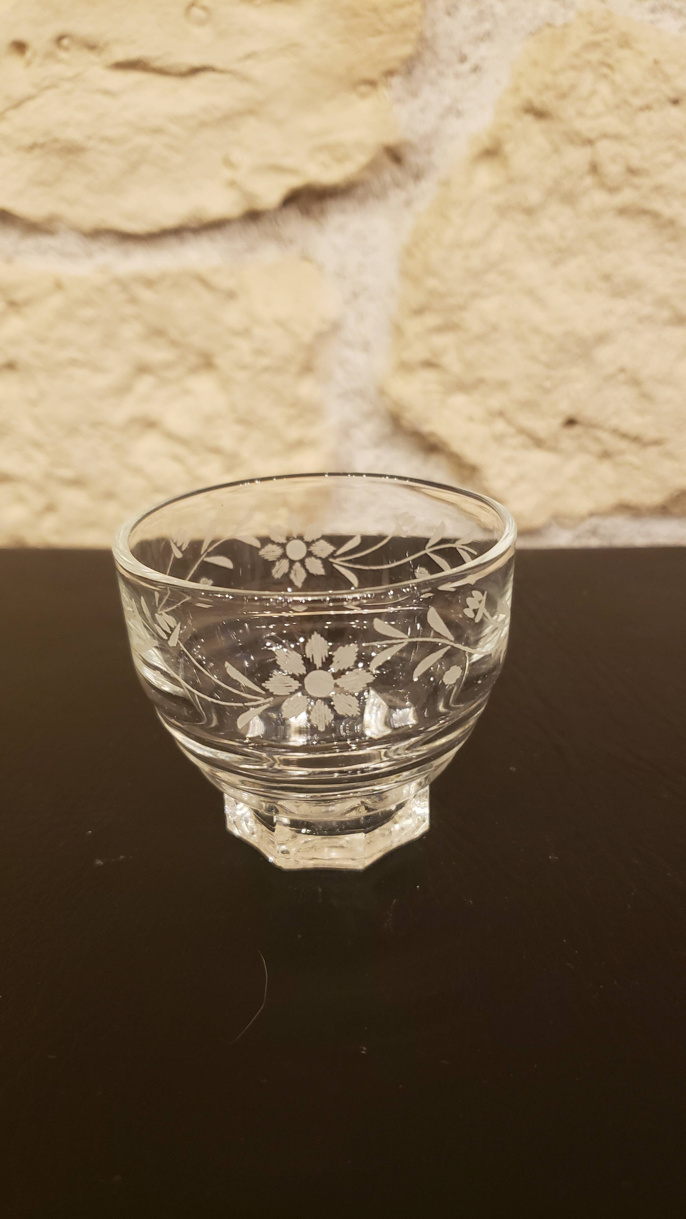 14 small 50s star stem glasses