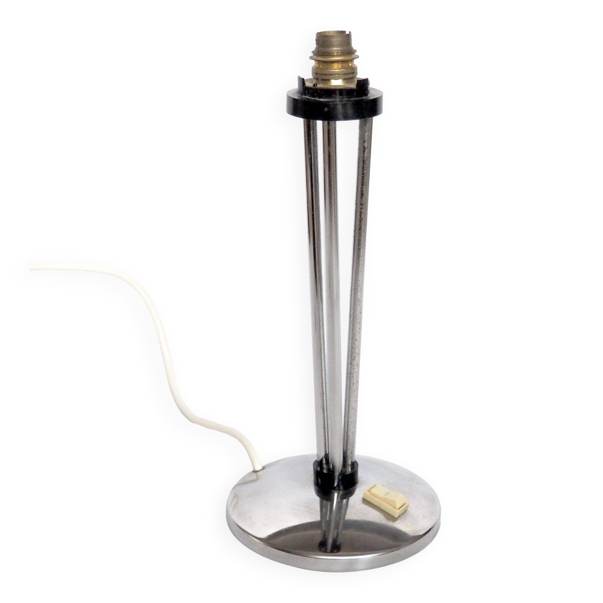 Lamp base with 3 chrome tubes