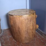 Hollow palm tree trunk; Mini bar; bedside table; occasional furniture; corner furniture;