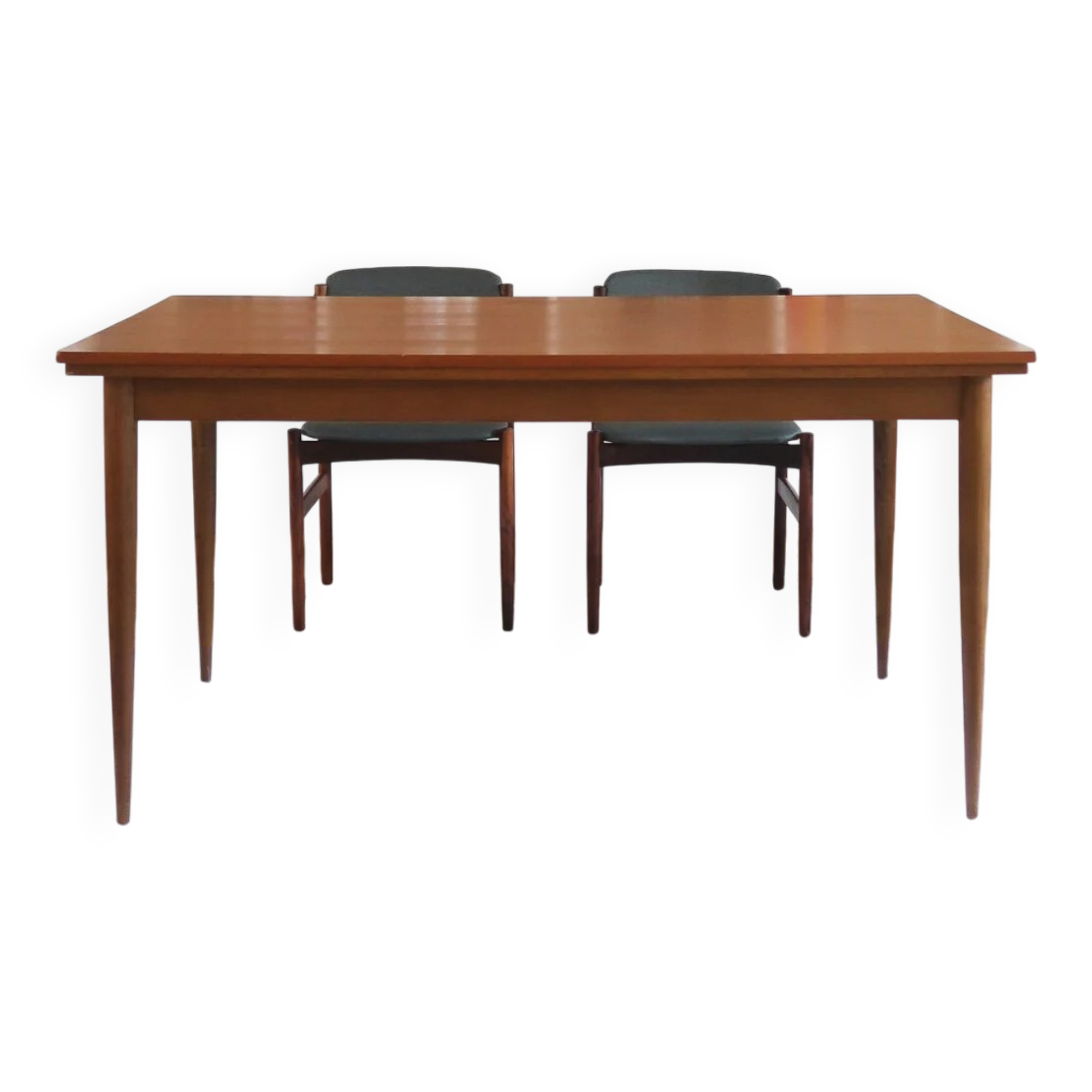 Extendable dining table in teak, tapered legs, 1960s.