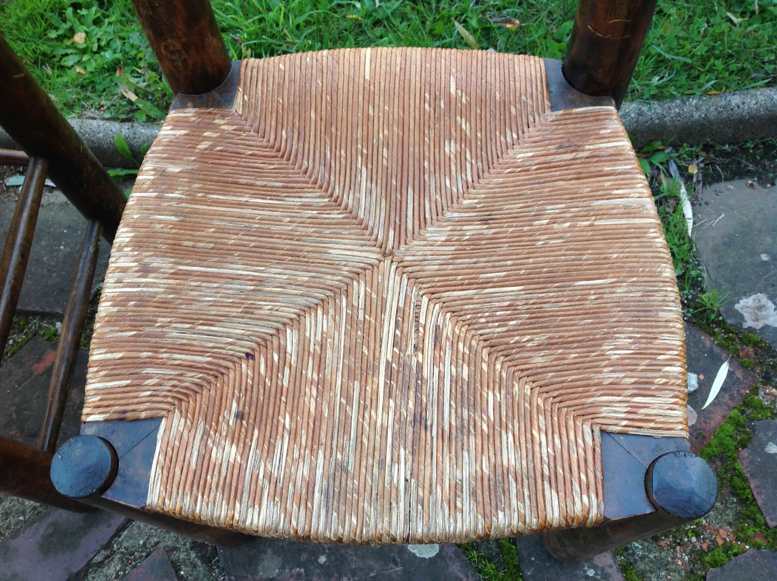 6 rustic chairs mulched brutalist style