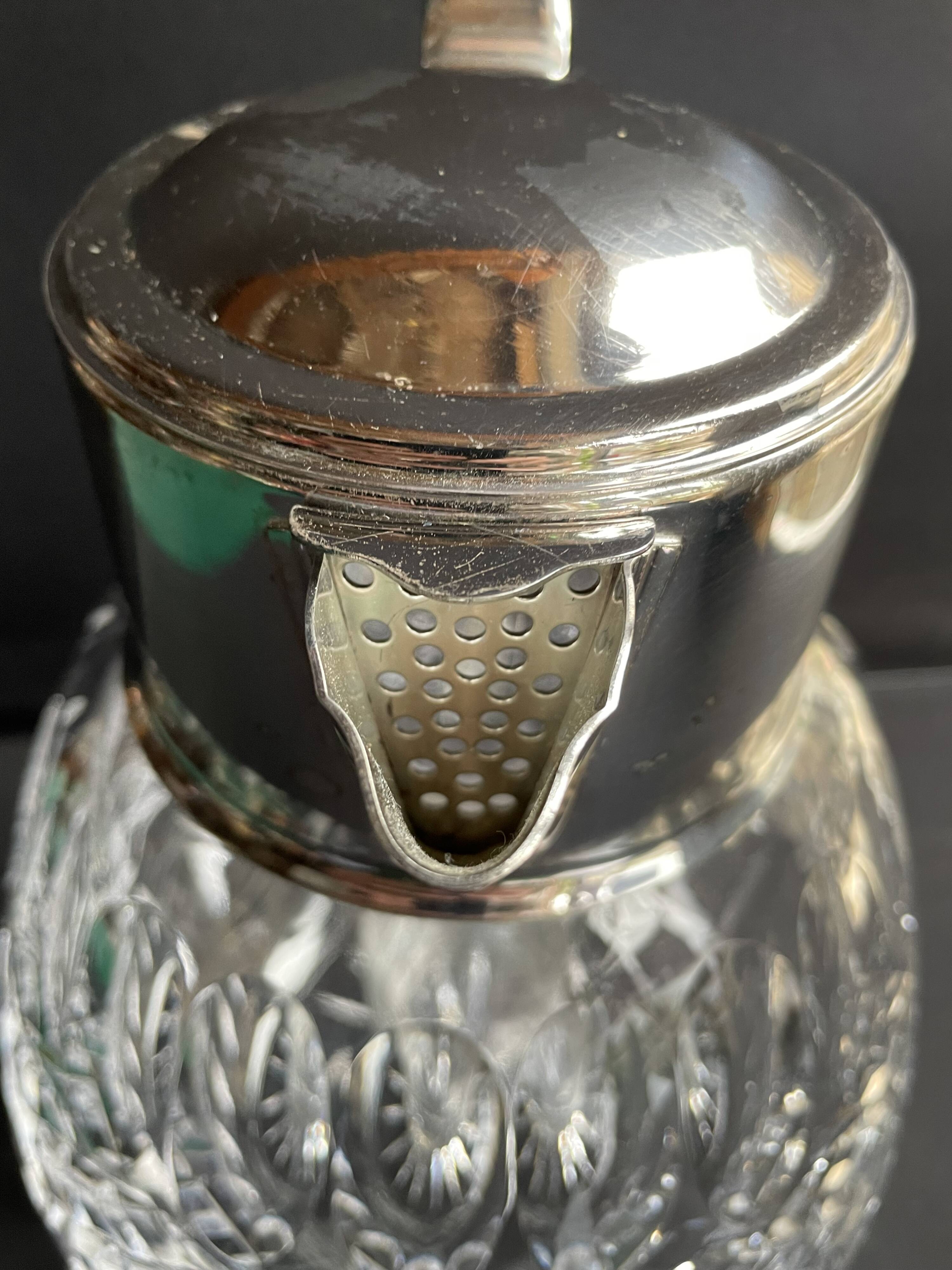 Important jug with ice reserve in cut crystal and silver-plated metal