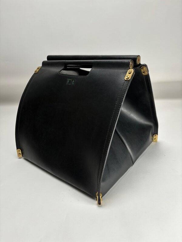 Leather and Brass Dimensionefuoco Firewood Sack by Afra & Tobia Scarpa, Italy, 1980s
