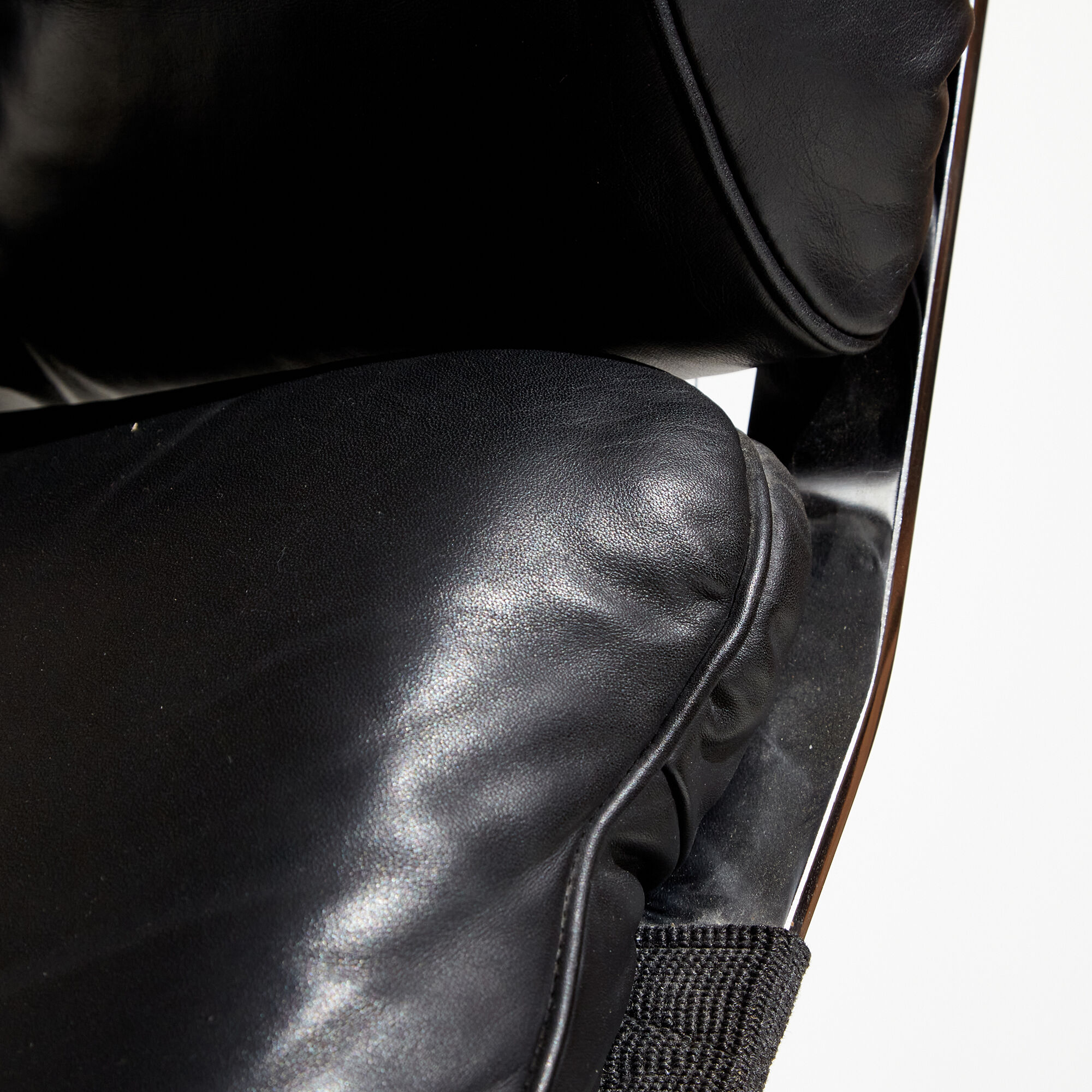 Leather lounge chair with ottoman by reinhold adolf for cor mk9220