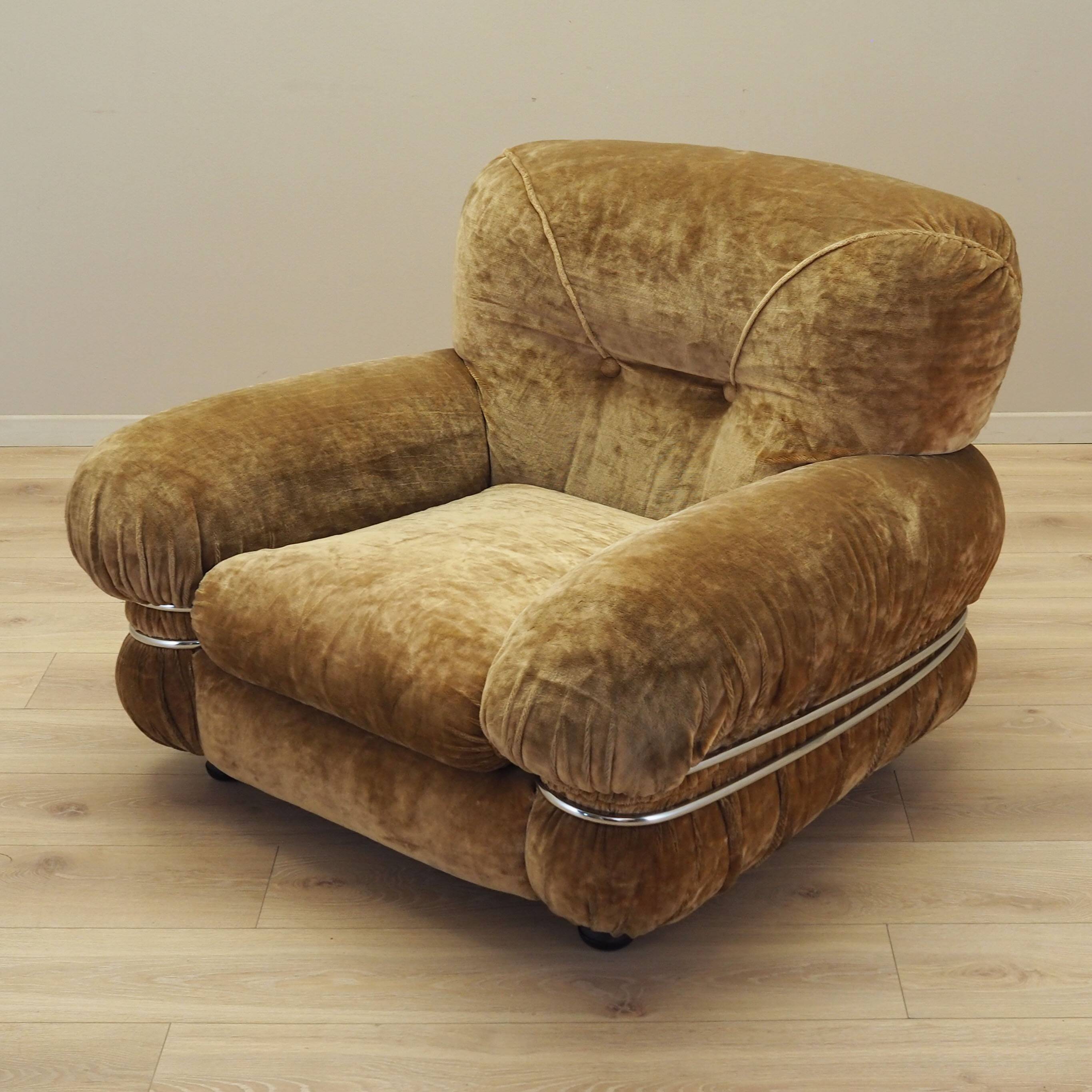 Velour armchair, Italian design, 1970s, production: Italy