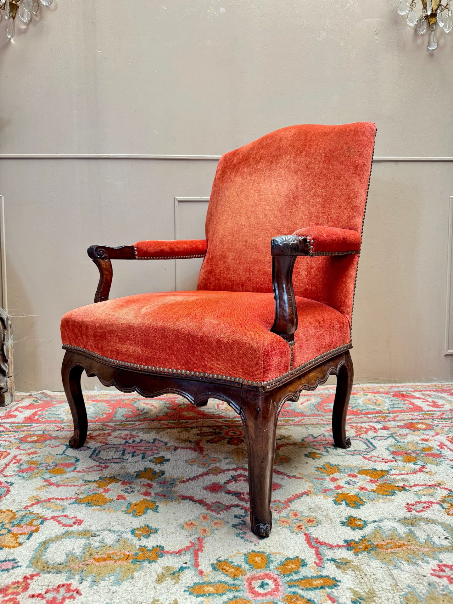 WALNUT ARMCHAIR FROM THE REGENCY PERIOD 18TH CENTURY