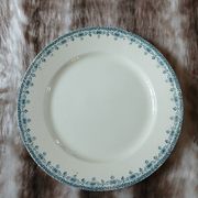 6 assiettes plates anciennes en Terre de fer Hb& Cie