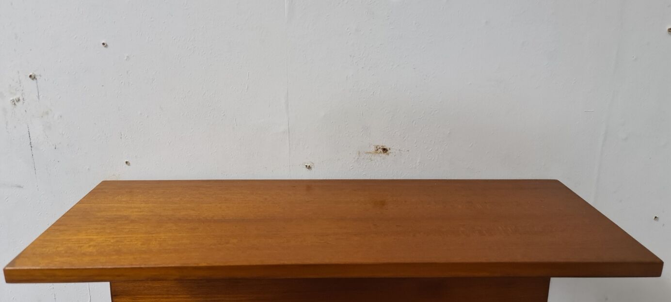 Vintage Danish design shelf by Pedersen & Hansen Viby J