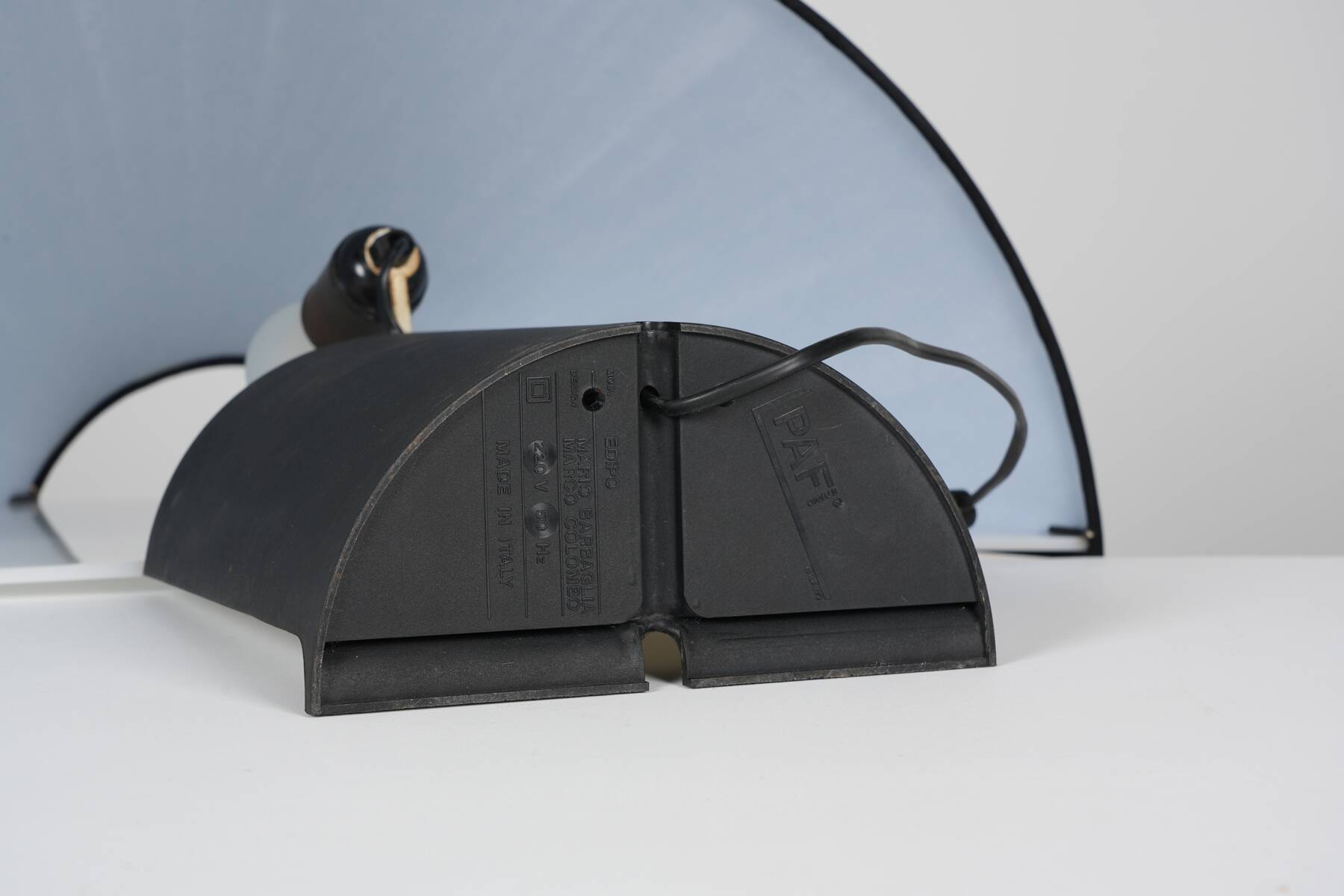 Edipo lamp by Marco Colombo and Mario Barbaglia for Paf Studio circa 1980