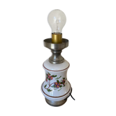 Lampe en porcelaine à décor floral