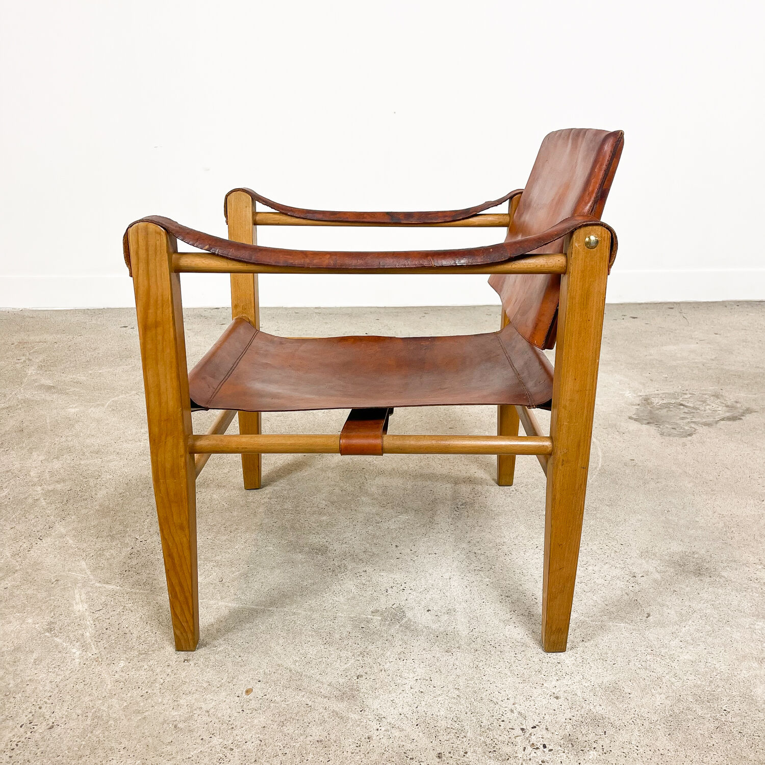 Vintage danish design cognac leather safari chair