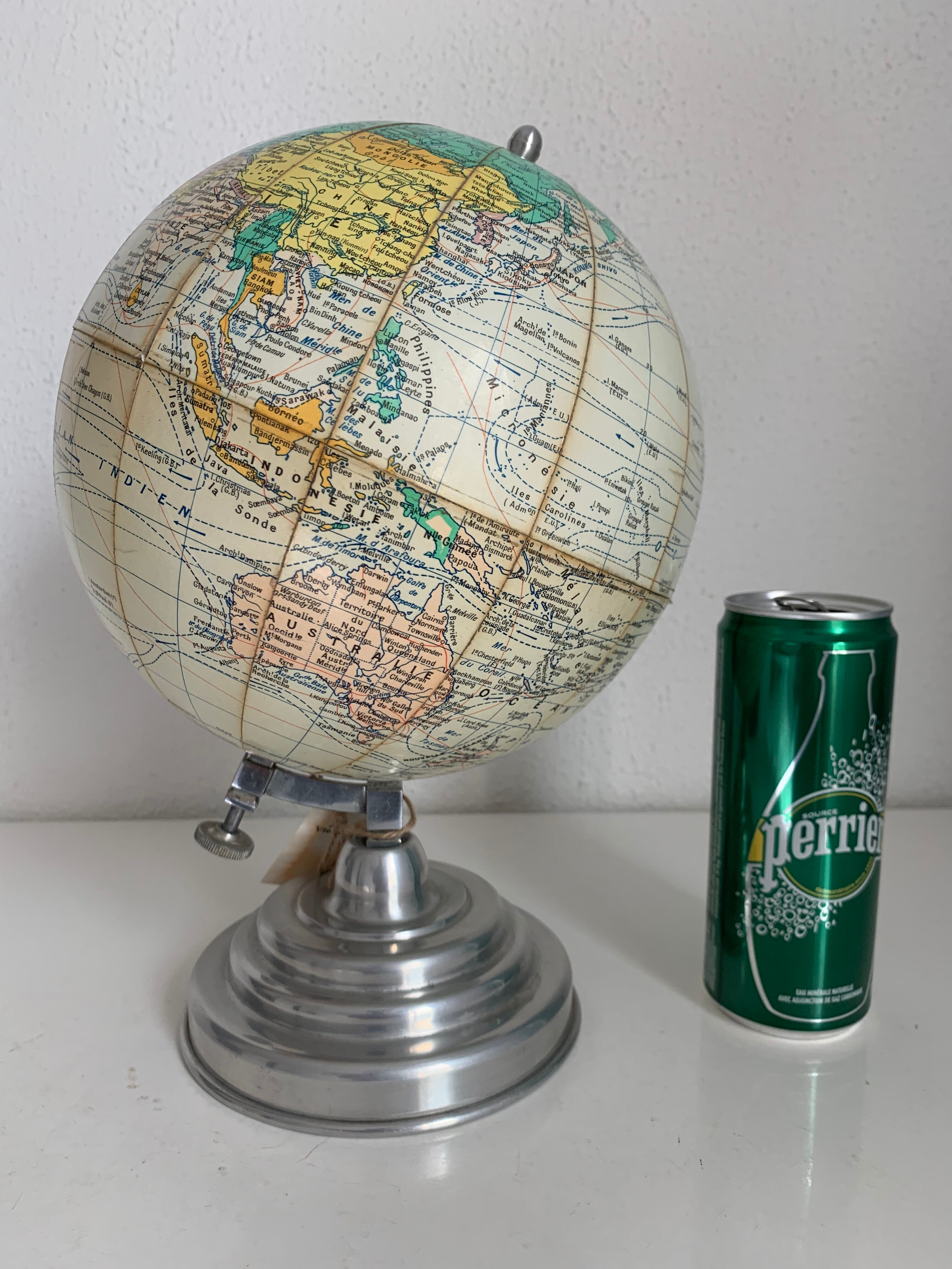 Vintage globe 1950 terrestrial Girard Barrère cream - 30 cm