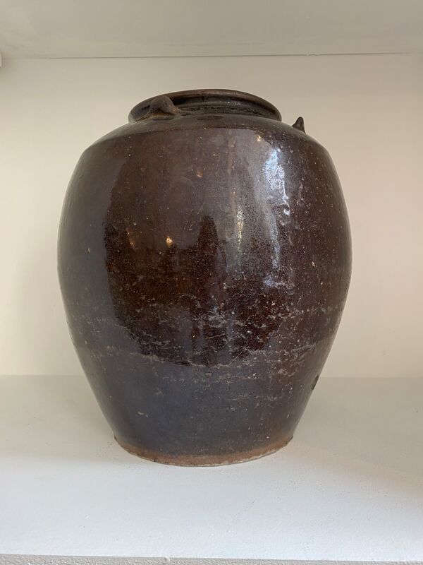 Jarre chinoise en grès vernissé noir