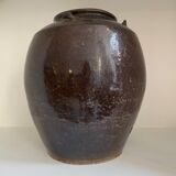 Chinese jar in black glazed stoneware