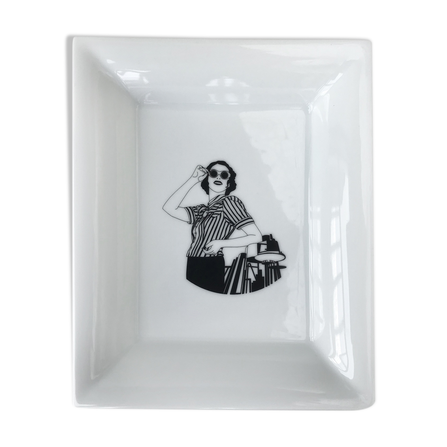 FAR4 porcelain pocket tray