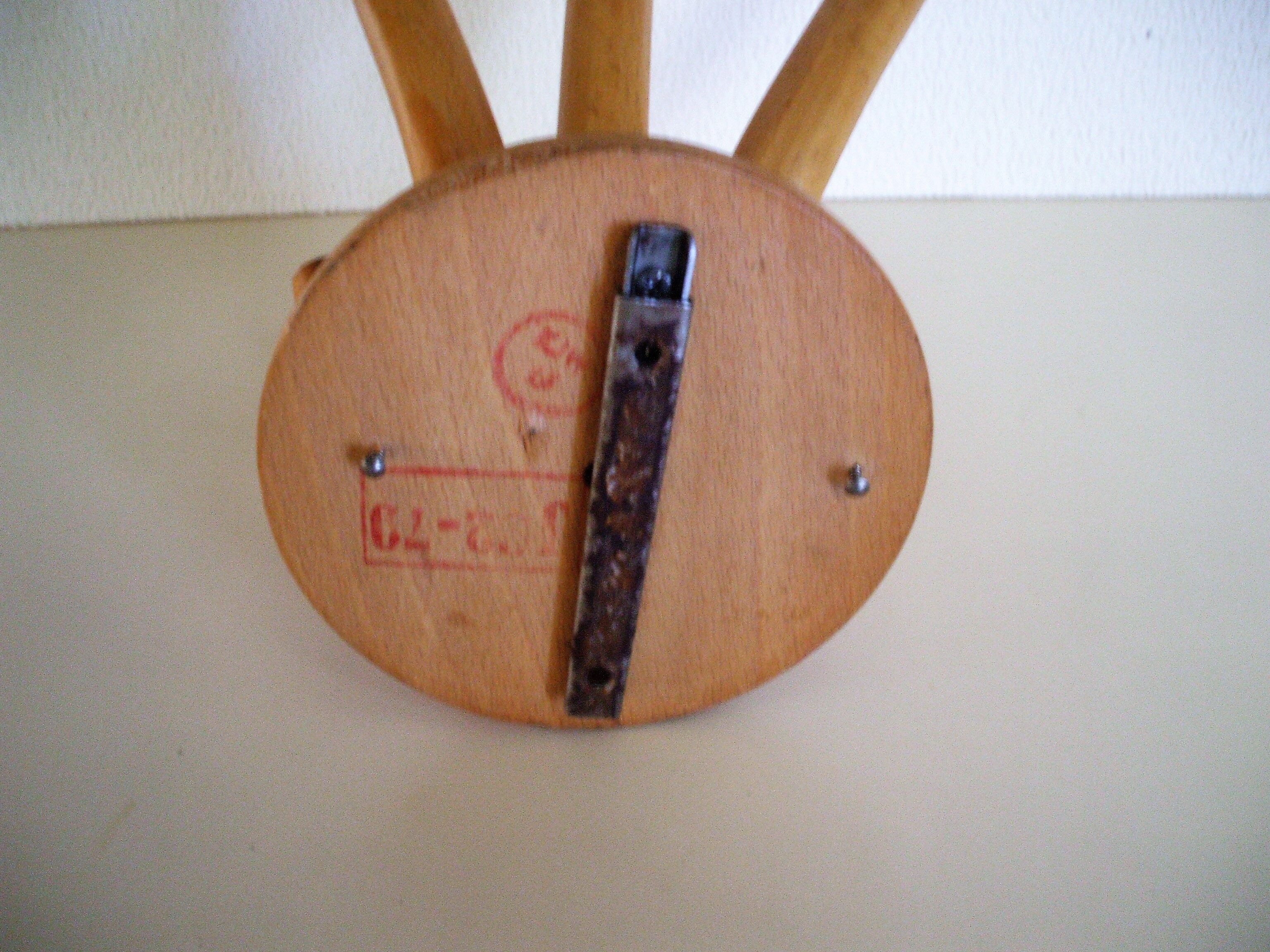 Coat rack curved wooden