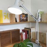 White hinged luxo lamp